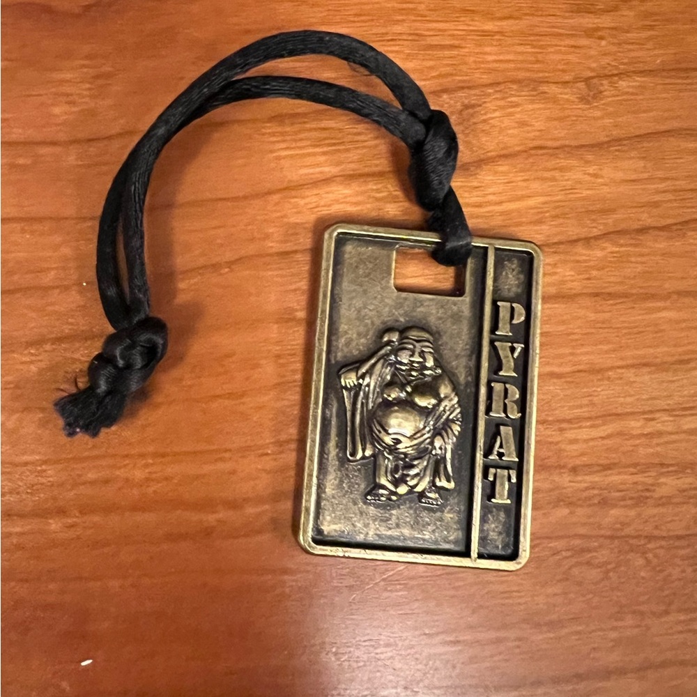 Pyrat charm